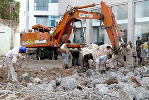 Phá Dỡ Công Trình